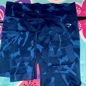 Gymshark leggings that don’t fit me. Got them as a gift but wrong size.